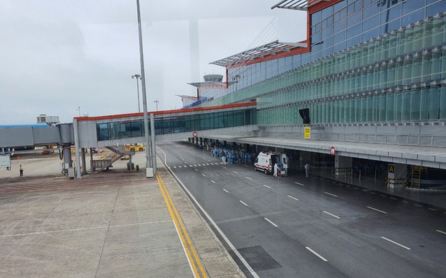 Mua vé máy bay về Tết, sân bay Vân Đồn đóng cửa, khách phải làm sao?