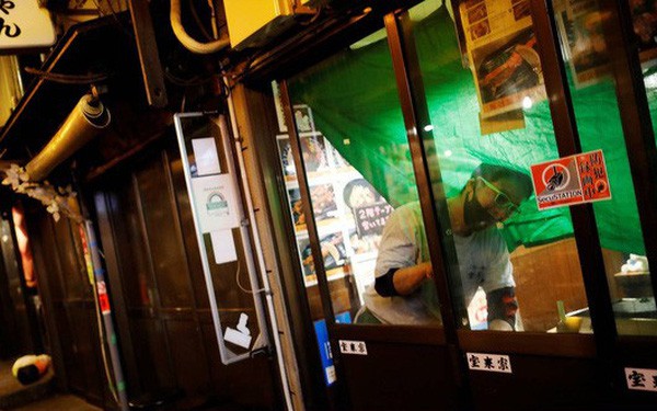 Gần 1.000 doanh nghiệp Nhật Bản phá sản vì COVID-19