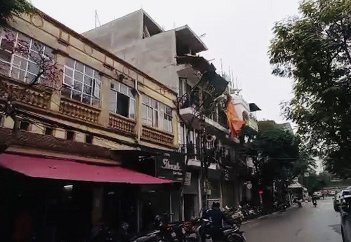 Phường Cửa Đông (Hoàn Kiếm - Hà Nội) Công trình của "cán bộ phường" ngang nhiên phá vỡ quy hoạch phố cổ