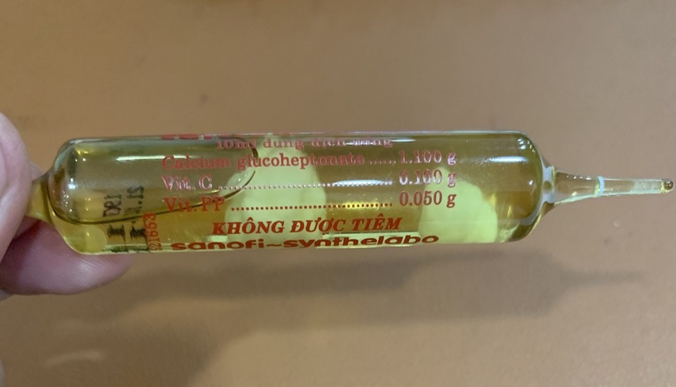 Thai phụ hoang mang khi phát hiện “vật lạ” trong ống Cancium Corbiere do Sanofi Việt Nam sản xuất