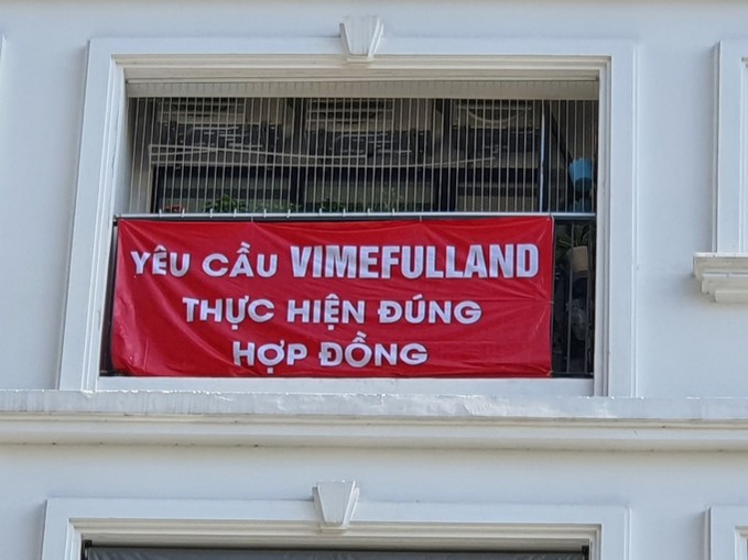 Hàng trăm khách hàng của VIMEFULLAND phản đối việc thu tiền bán căn hộ ngoài hợp đồng