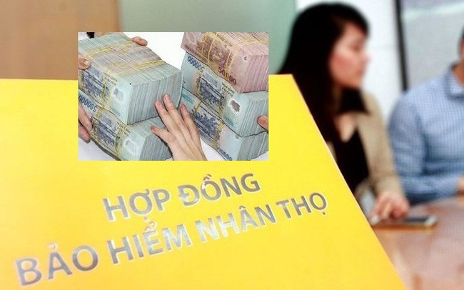 Bị siết 'bán bia kèm lạc', ngân hàng vẫn thu lợi khủng nhờ 'chiêu' ép khách mua bảo hiểm