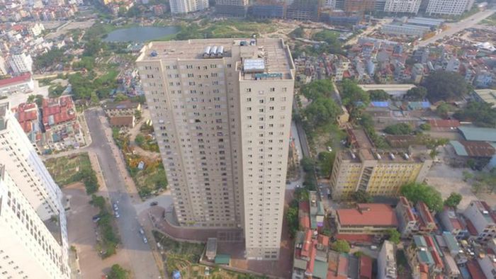 Văn phòng ĐKĐĐ Hà Nội cấp sai 80 sổ đỏ chung cư Intracom: Trách nhiệm ai?