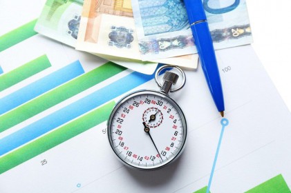VN-Index quanh quẩn vùng 1.200 - 1.300 điểm hết tháng 7, bật tăng từ tháng 8 trở đi?