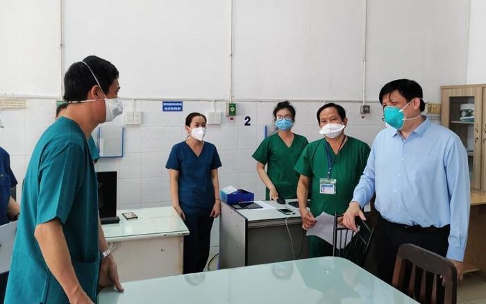 Tối 27/8: Thêm 12.920 ca mắc COVID-19, cao hơn 1.345 ca so với hôm qua