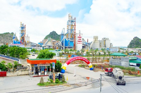 Công ty Cổ phần Xi măng và Xây dựng Quảng Ninh nợ tiền thuế hơn 105 tỷ đồng