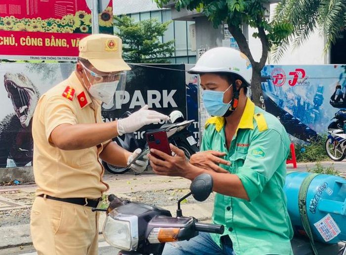 Công an TP HCM kiểm soát người ra đường trong thời gian tới như thế nào?