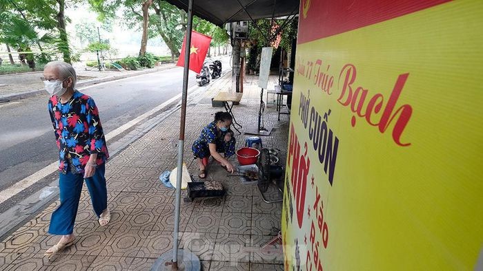 Người mua hàng ở 19 quận, huyện bình thường mới cần điều kiện gì?