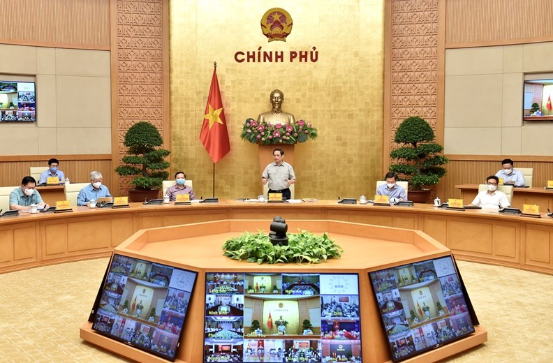 Thủ tướng: Chuyển từ mục tiêu 'không có COVID' sang thích ứng an toàn, linh hoạt