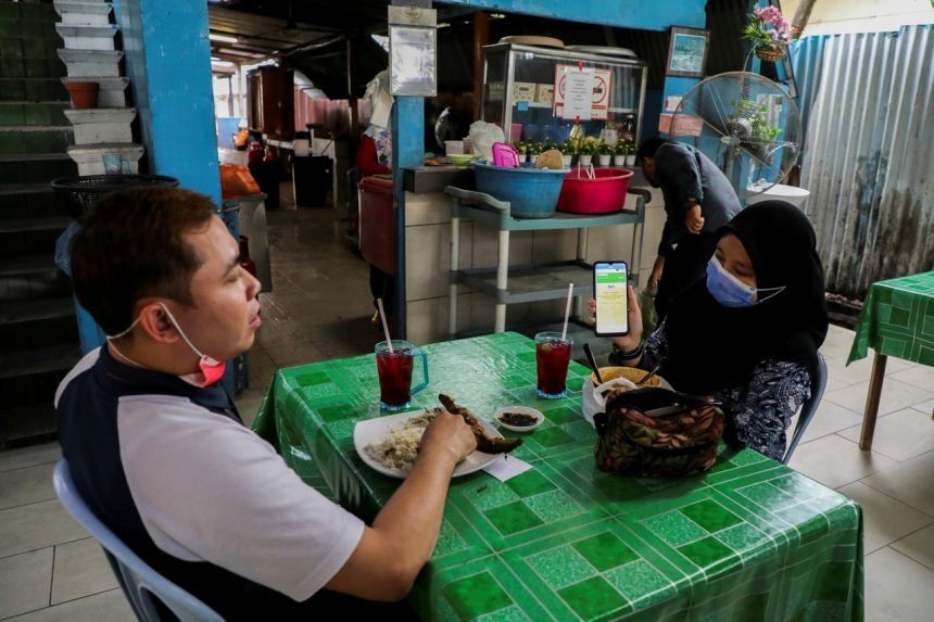 Malaysia cảnh báo về chứng nhận tiêm vaccine Covid-19 giả