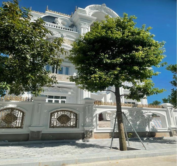 Yên Khánh, Ninh Bình: Đầu tư công ồ ạt liệu ngân sách có 'cõng' nổi?