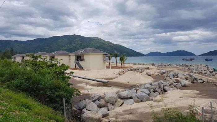 Đề nghị kiểm điểm Ban quản lý Khu kinh tế Vân Phong liên quan vụ lấn biển Đại Lãnh