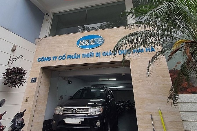 Liên tiếp trúng thầu sát giá, Công ty cổ phần Thiết bị giáo dục Hải Hà là đơn vị "quen" của những tỉnh nào?