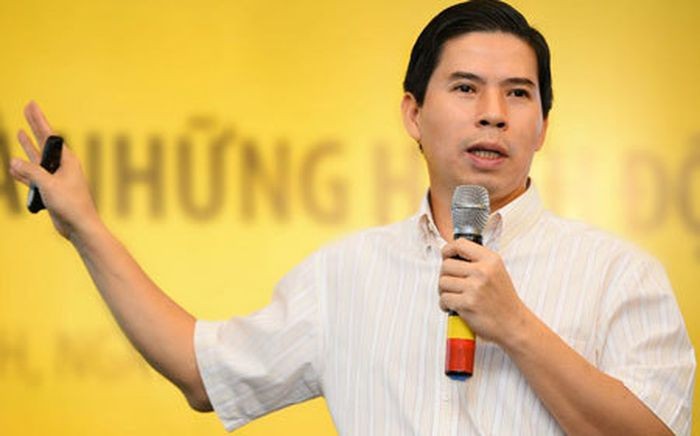 Lãi đậm trăm tỷ, Thế Giới Di Động ca kêu khó khăn, tự cắt tiền đối tác