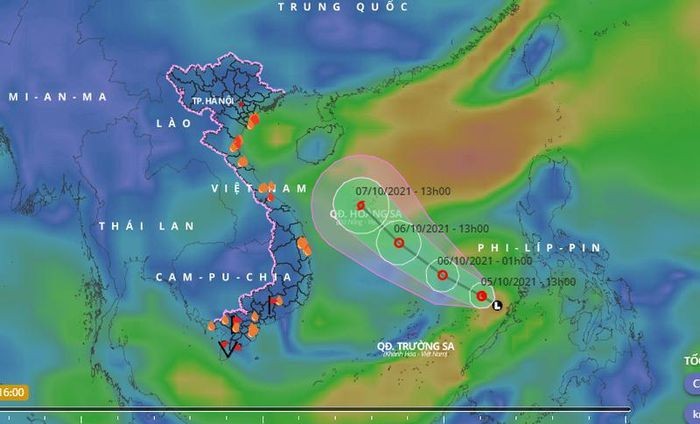 Áp thấp vào Biển Đông, trong 24-48 giờ tới có thể mạnh thành bão