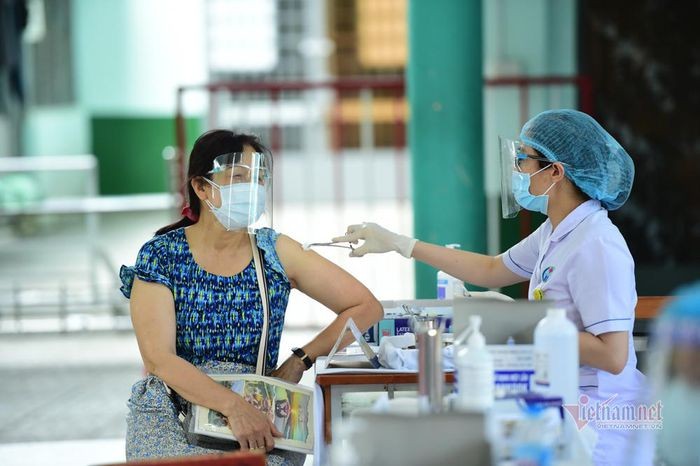 Chính phủ đồng ý mua, nhập vượt 150 triệu liều vắc xin phòng Covid-19