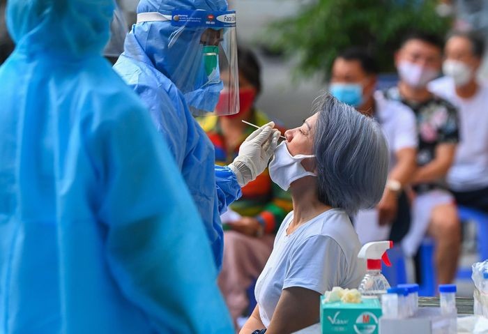 Ai phải xét nghiệm Covid-19 khi đi đến địa phương khác?