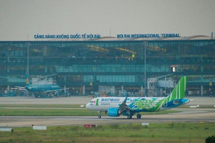 Bộ GTVT đưa ra quy định mới với hành khách đi máy bay và tàu hỏa từ hôm nay