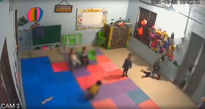 Vụ bé gái 2 tuổi bị bạn đánh ở Bắc Giang: Tạm dừng hoạt động nhóm giữ trẻ mầm non