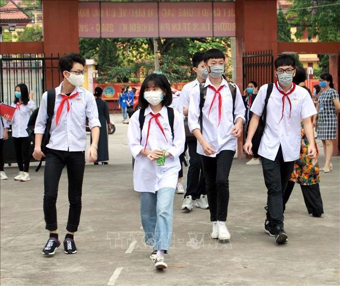 Không thu thêm kinh phí tổ chức ôn tập cho học sinh sau khi trở lại trường