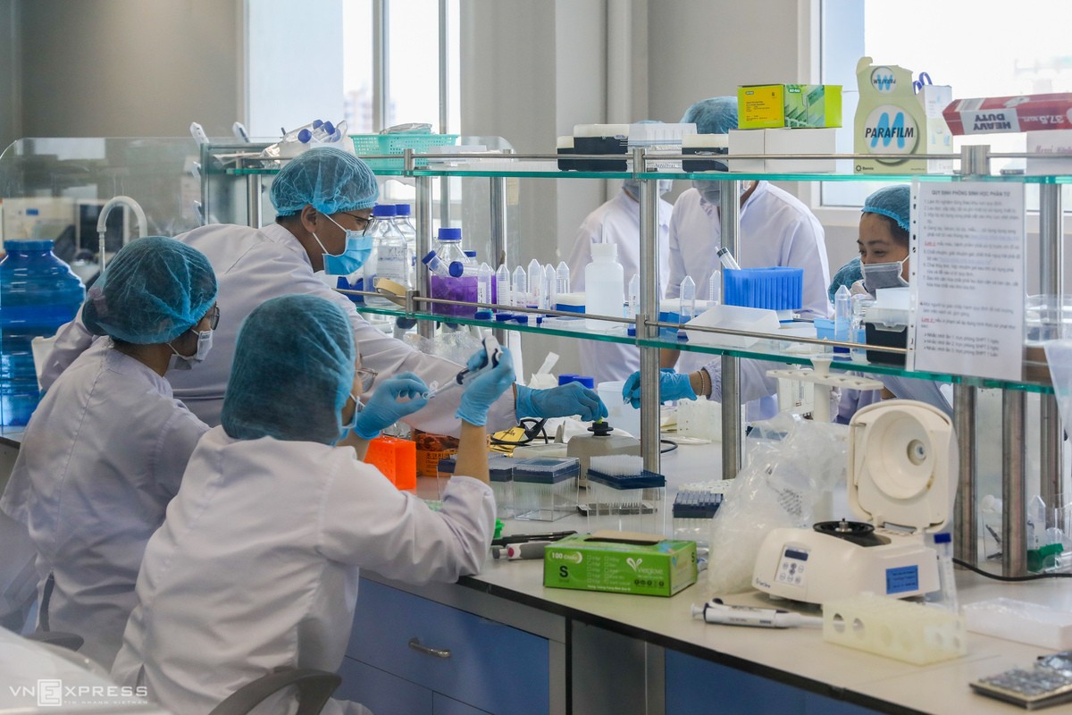 Vaccine COVID-19 trong nước đang ở giai đoạn nào?
