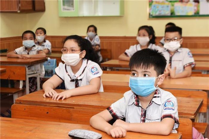 Học sinh TP.HCM được hỗ trợ học phí cao nhất 200.000 đồng/tháng