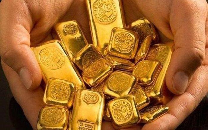 Giá vàng thế giới giảm, vàng trong nước vẫn neo cao