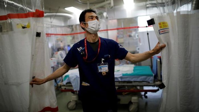 Số ca COVID-19 giảm nhanh do biến thể Delta 'tự tiêu diệt chính mình'?