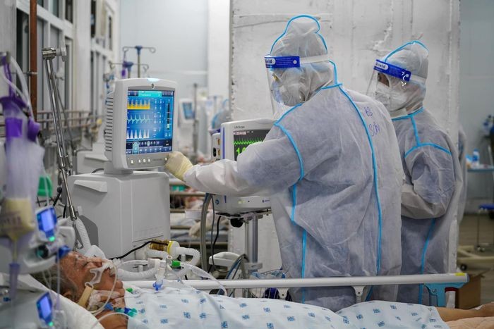 TPHCM: Tử vong vì COVID-19 tăng cao, dự báo dịch bệnh còn diễn biến phức tạp