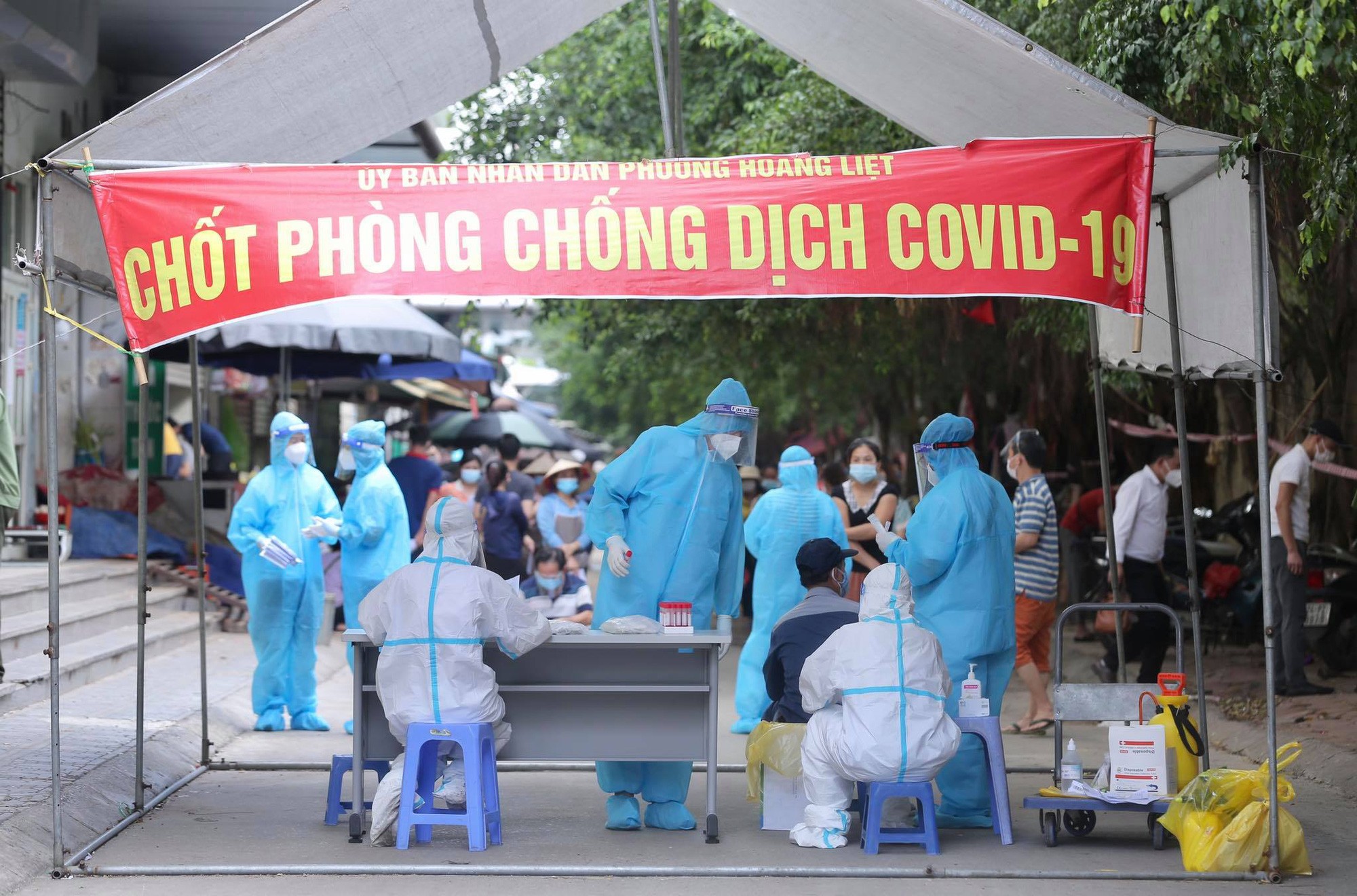 Ngày 6/12: Có 14.591 ca COVID-19, TP Cần Thơ có số mắc nhiều nhất cả nước; Hà Nội tăng 187 ca