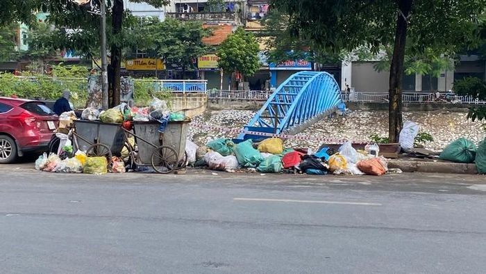 Người dân không phân loại rác sẽ bị từ chối thu gom từ 1/1/2022