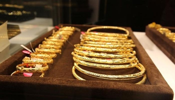 Giá vàng quay đầu giảm mạnh