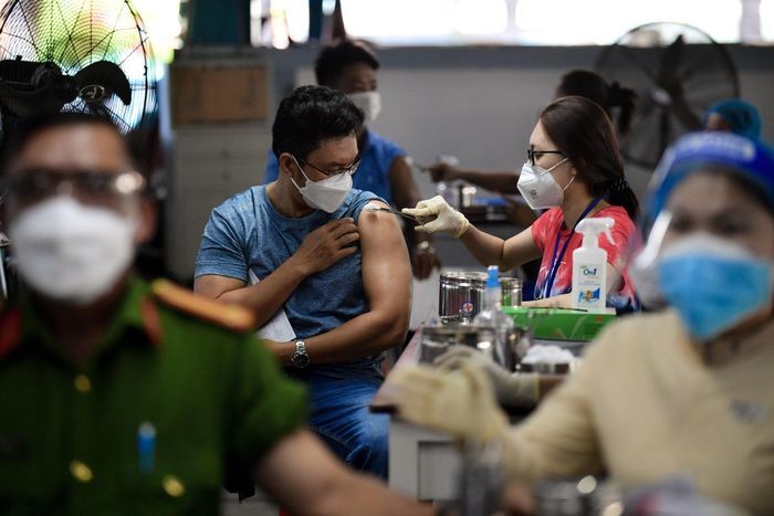 Có thể tiêm mũi nhắc lại vaccine Covid-19 sau 3 tháng
