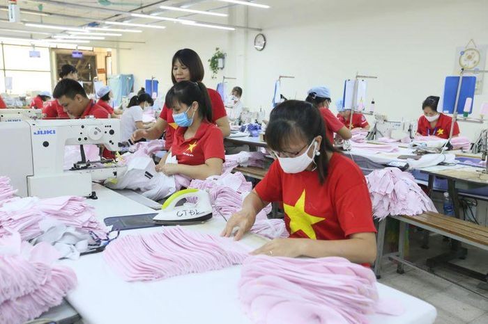 Quy định mới về số giờ làm việc tiêu chuẩn và làm thêm giờ