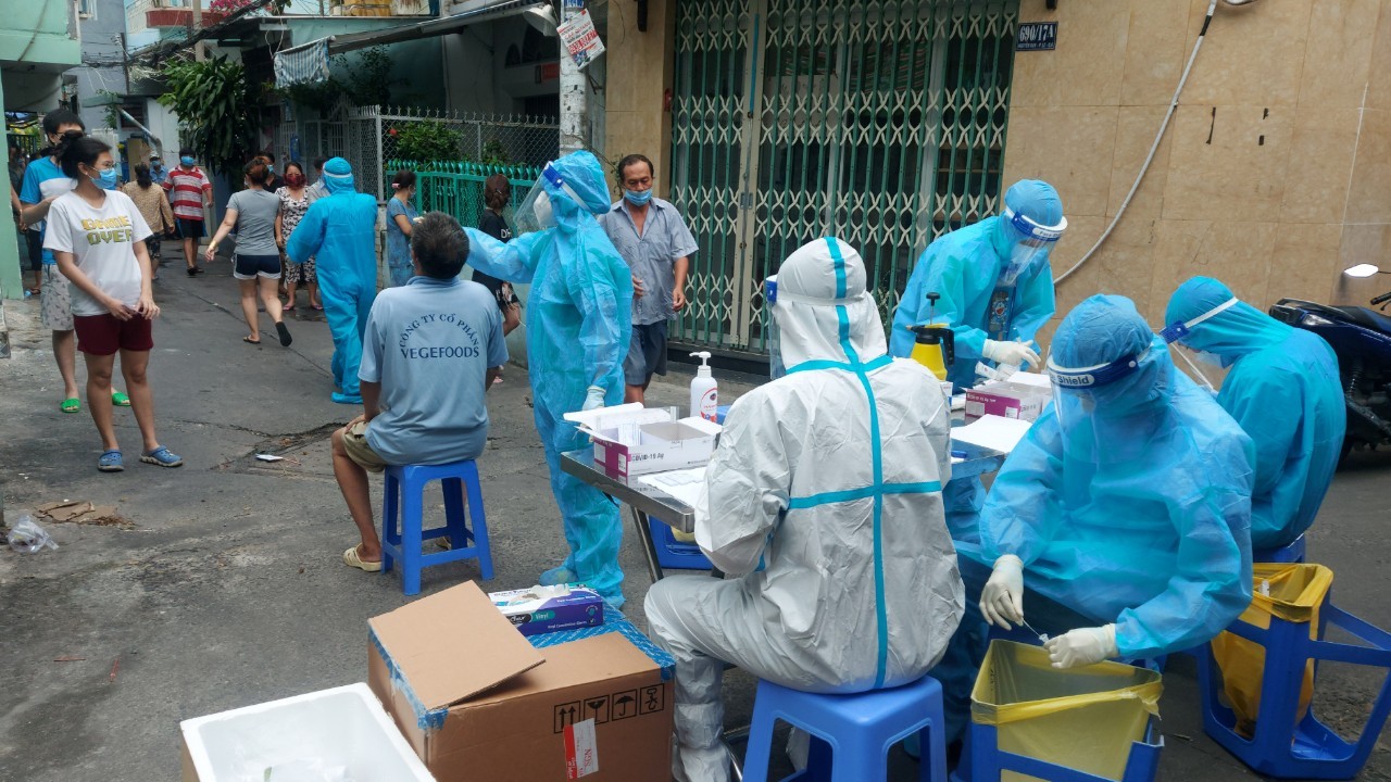 Ngày 19/12: Có 16.110 ca COVID-19, Hà Nội nhiều nhất cả nước với 1.405 ca