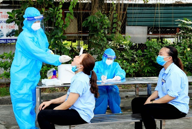 Ngày 21/12: Có 16.325 ca mắc COVID-19, Hà Nội lại nhiều nhất cả nước với 1.704 ca