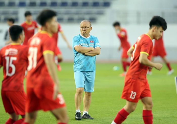 Việt Nam đấu Thái Lan: Khi đối thủ là chính... chúng ta