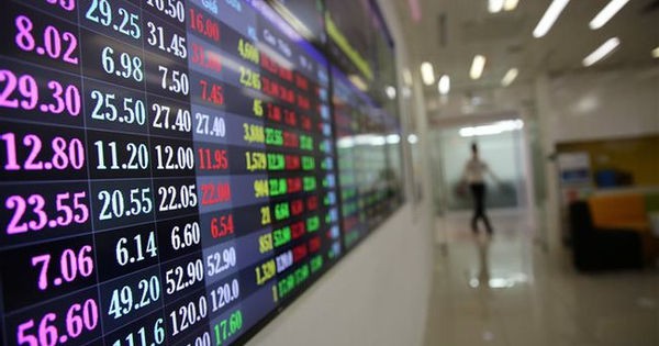 Một năm 'thăng hoa' của thị trường chứng khoán với các mốc kỷ lục mới