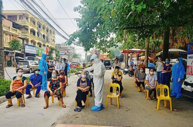 Ngày 2/1: Cả nước có 16.948 ca COVID-19 mới, Hà Nội lần đầu vượt mốc 2.000 ca