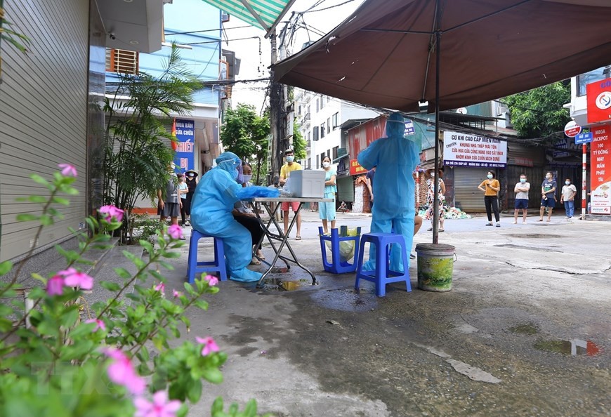 Ngày 3/1: Có 15.936 ca mắc COVID-19 tại 60 tỉnh, thành; Hà Nội nhiều nhất 2.100 ca