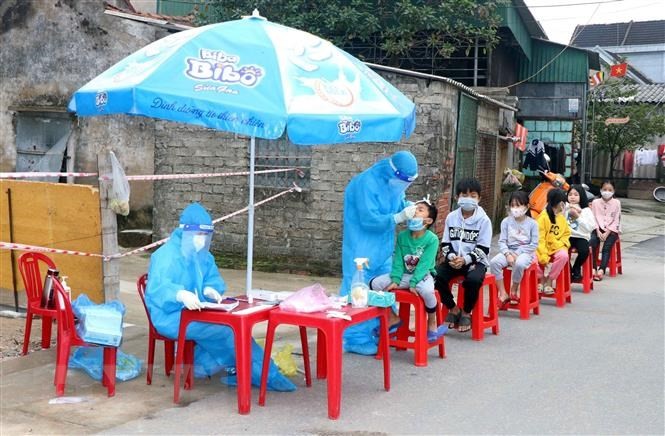 Ngày 5/1, cả nước có thêm 17.017 ca COVID-19 mới, tăng 2.168 ca so với ngày trước đó