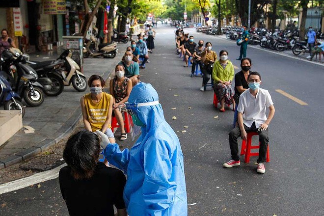 Ngày 12/1: Có 16.135 ca COVID-19, Hà Nội vẫn dẫn đầu; Khánh Hòa 'bổ sung' 12.156 F0