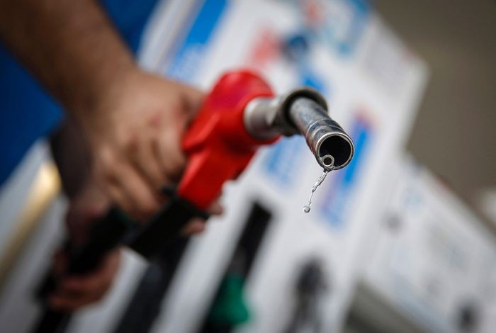 Doanh nghiệp xăng dầu rơi vào thế khó