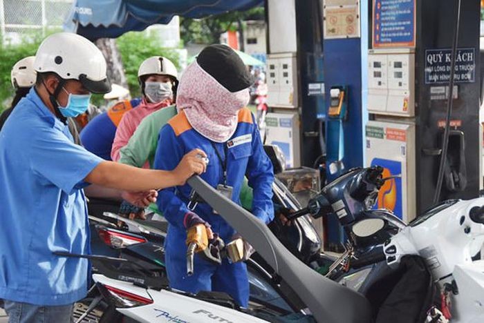 Để cửa hàng xăng dầu đóng cửa, ngừng bán thuộc trách nhiệm của Bộ Công Thương