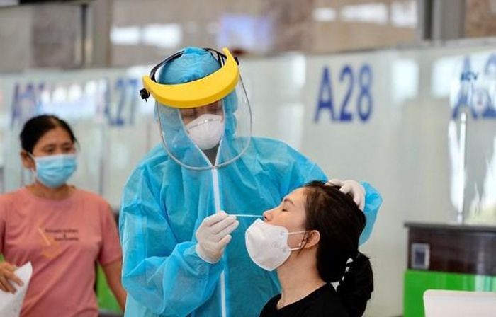 Công ty Đức Minh bán kit xét nghiệm COVID-19 chênh lệch giá trên 100%