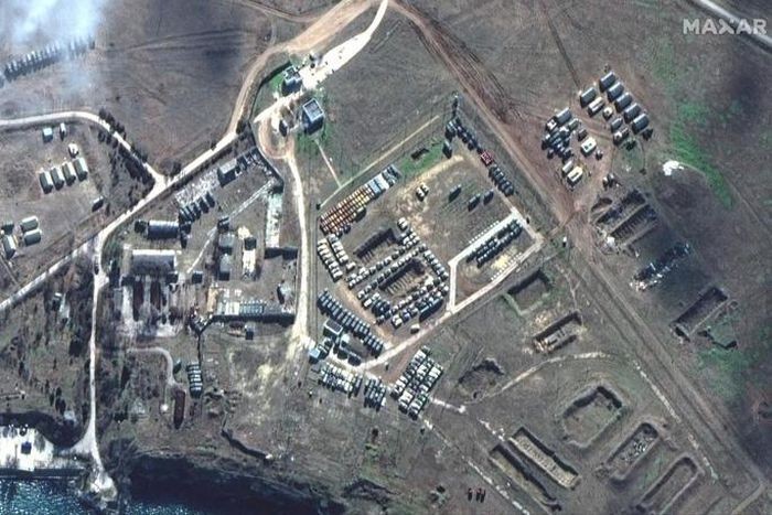 Nga liên tục triển khai quân sự áp sát Ukraine