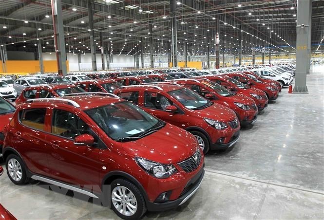 Khách hàng mua ô tô có được giảm thuế VAT?