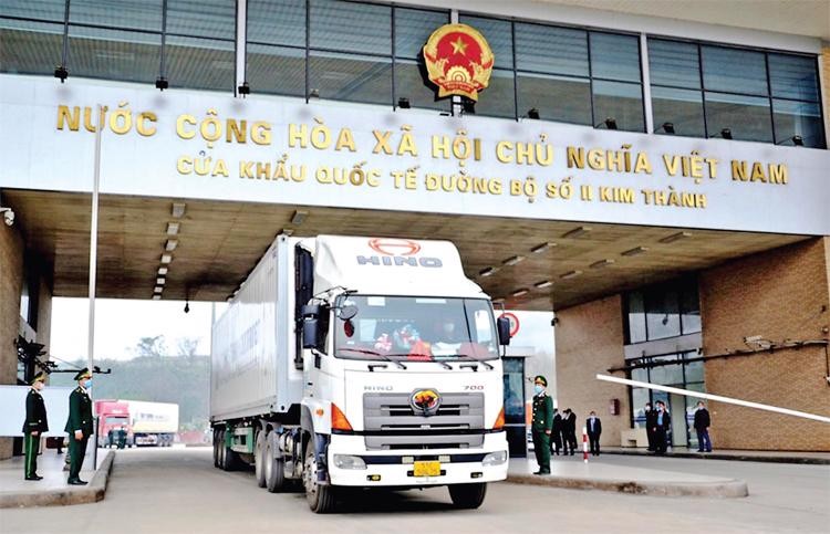 Trung Quốc tạm ngừng nhập khẩu hàng hóa qua cửa khẩu Hà Khẩu - Lào Cai