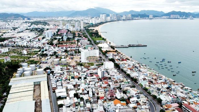 Nha Trang tạm dừng cấp phép xây dựng tại nhiều phường, xã