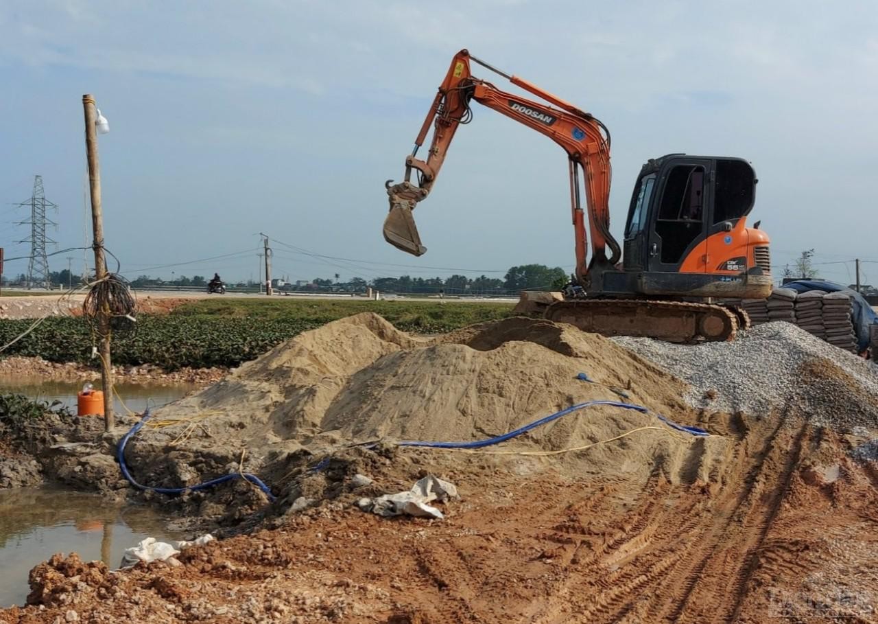 Nghệ An: Một nhà thầu dễ dàng “bao sân” hàng loạt gói thầu tiền tỷ